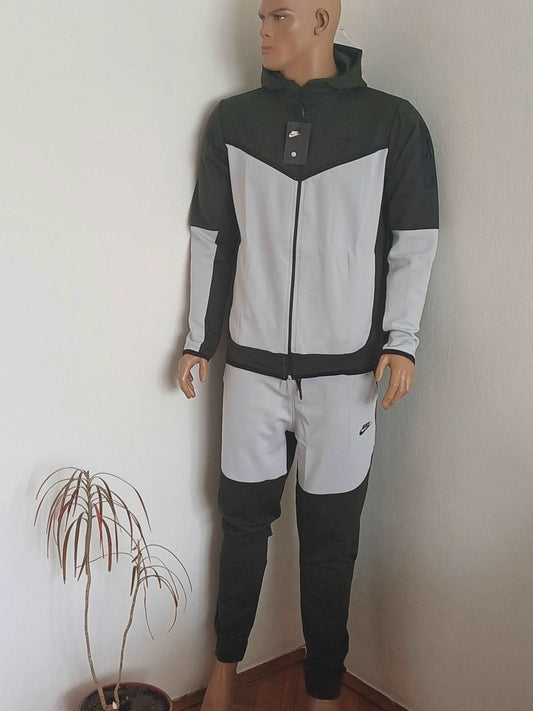 Nike Tech Fleece muška trenerka